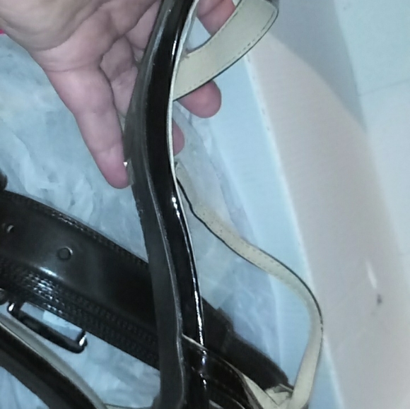 Black heels - Picture 2 of 5